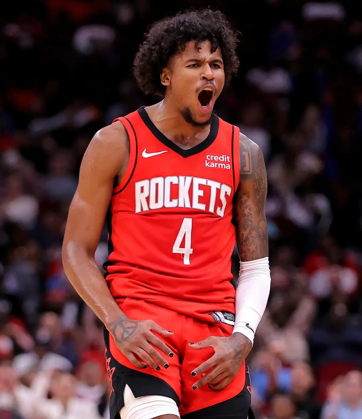 STAR-JackeyLove迎来五赛季出色发挥，西班牙队观众热烈欢呼！