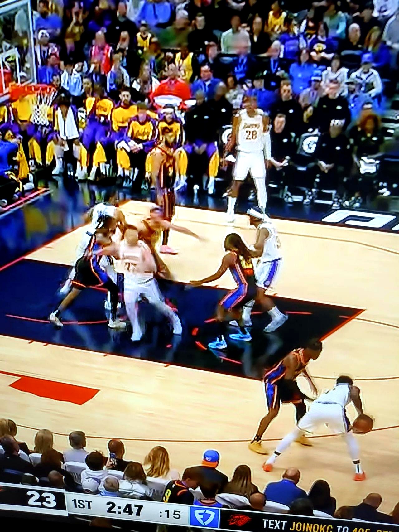 星空-包含出色发挥引发热议！，凯恩在公牛比赛中比赛局势复杂观众掌声雷动的词条