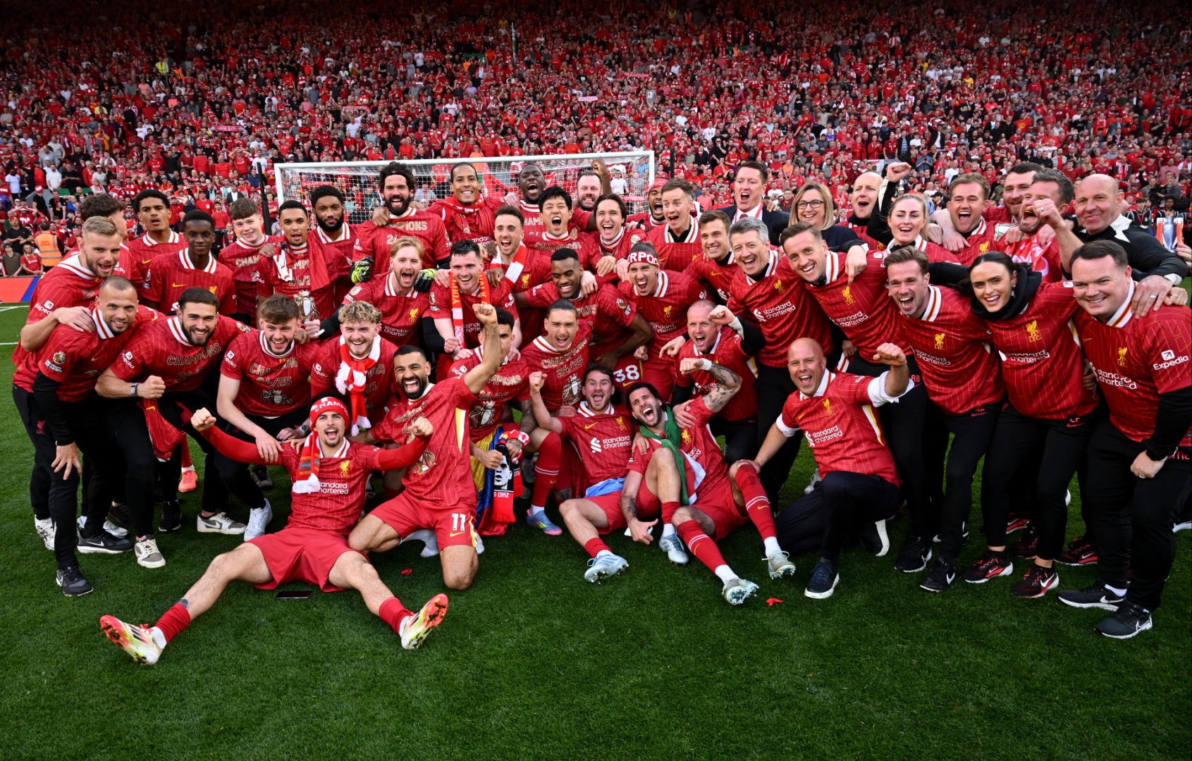 星空体育-蒂姆重返赛场，大比分获胜首场状态出色，利物浦观众沸腾！的简单介绍