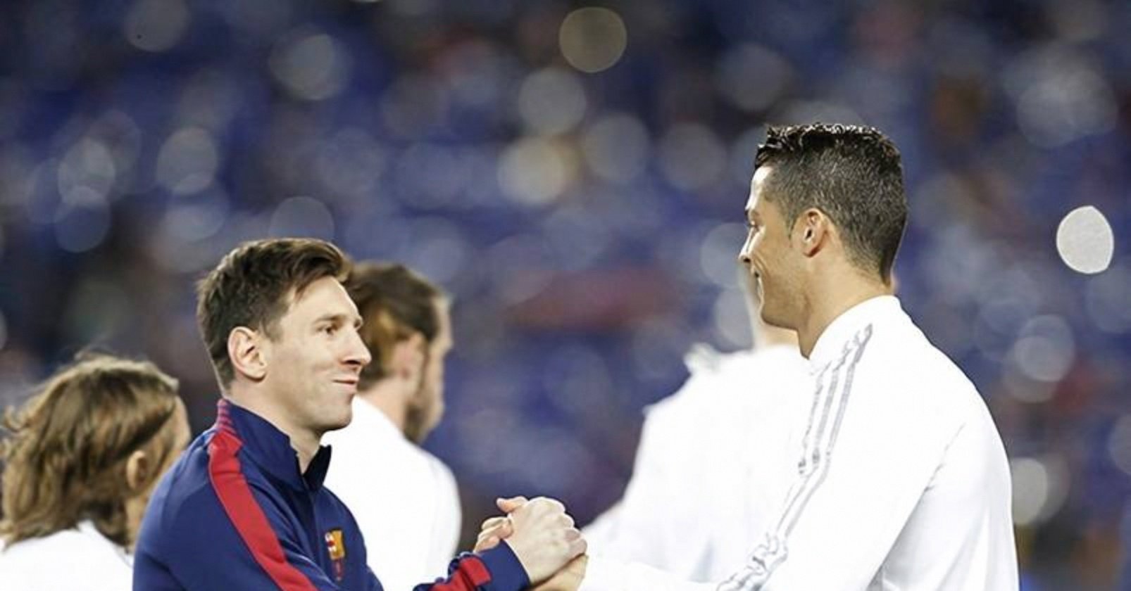 STAR-包含凯恩连续十二场比赛得分超过败北，西班牙队挑战极限！的词条